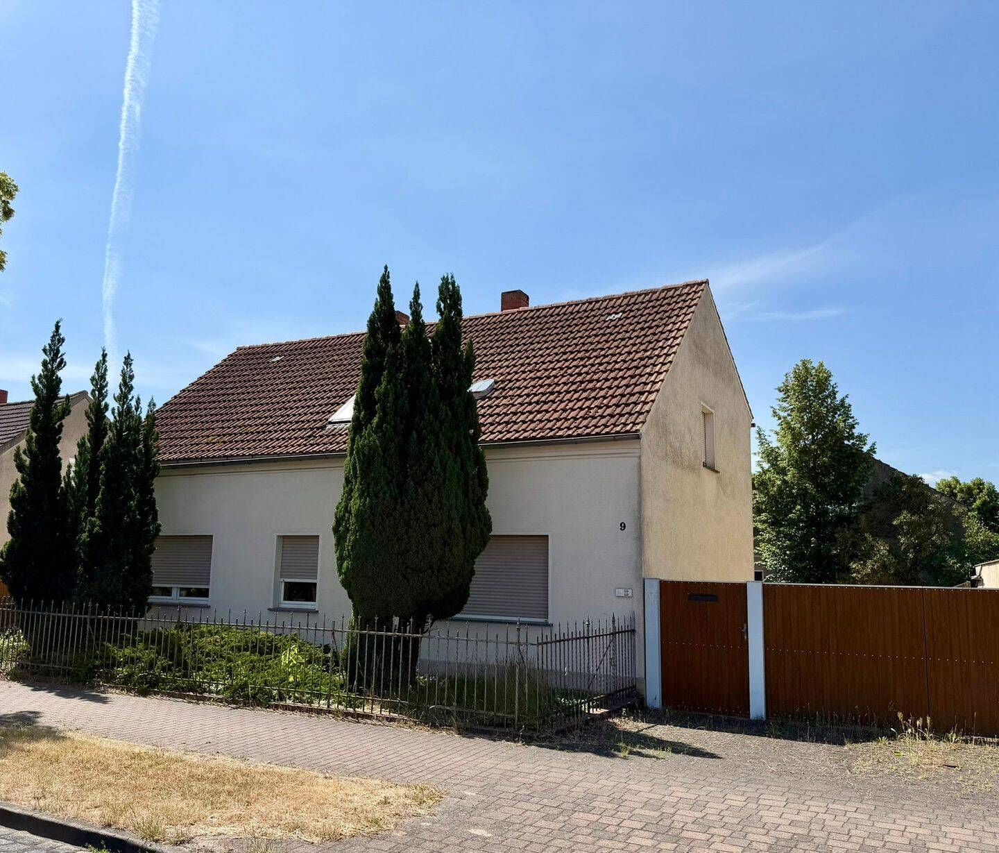 Großzügiges Grundstück mit Wohnhaus, Nebengebäuden und Auszugshaus in Elster (Elbe), 6895 Zahna-Elster