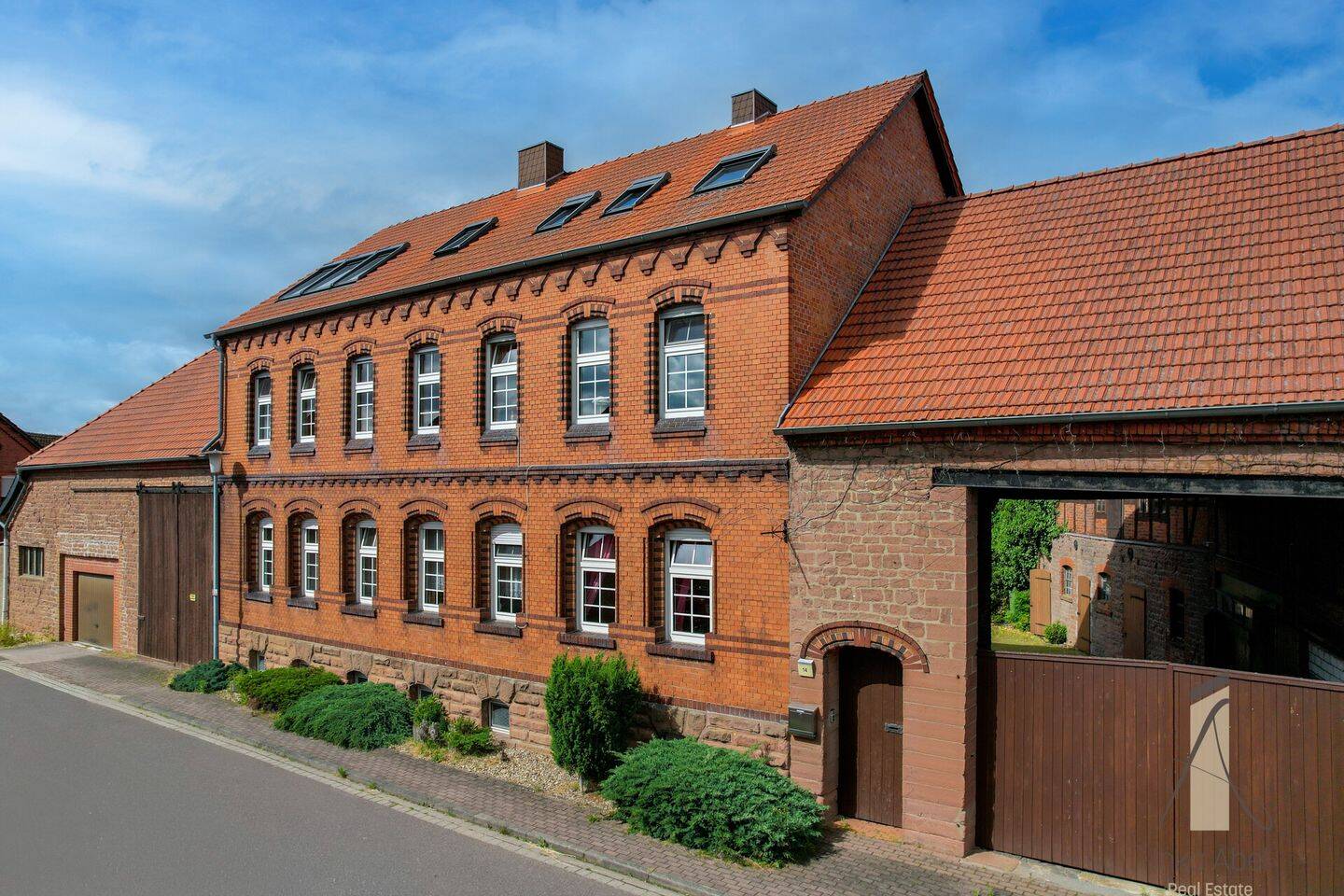 Großer Vierseitenhof für Selbstversorger, Tierhalter oder Mehrgenerationenwohnen!, 39343 Altenhausen