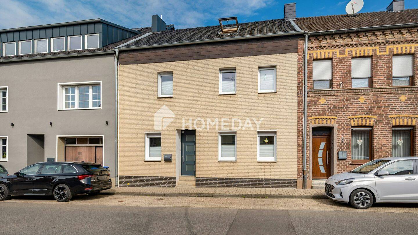 Einziehen und wohlfühlen: modernisiertes EFH mit Garten, großer Werkstatt, ausgebautem DG und EBK, 52382 Niederzier