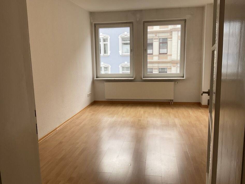 Schöne helle 2-Zimmer Wohnung mit guter Verkehrsanbindung, 30161 Hannover