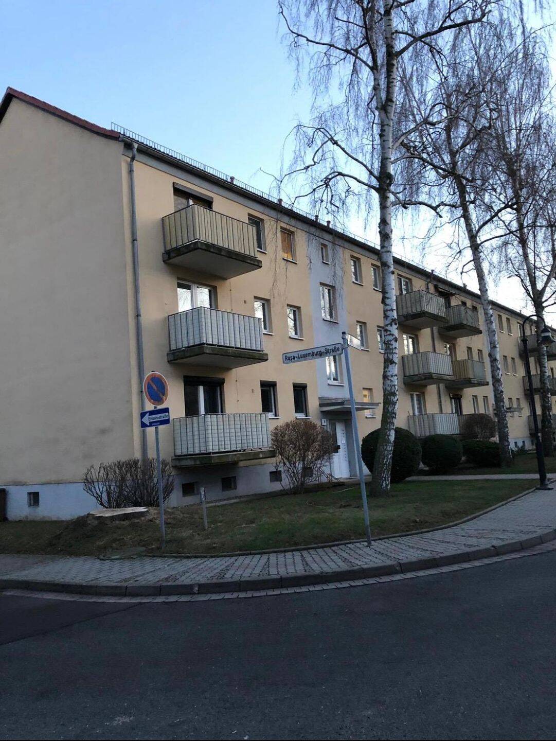 Großzügiges Wohnen in Hohenmölsen: 6-7 Zi.-Wohnung mit 3 Balkonen, 6679 Hohenmölsen