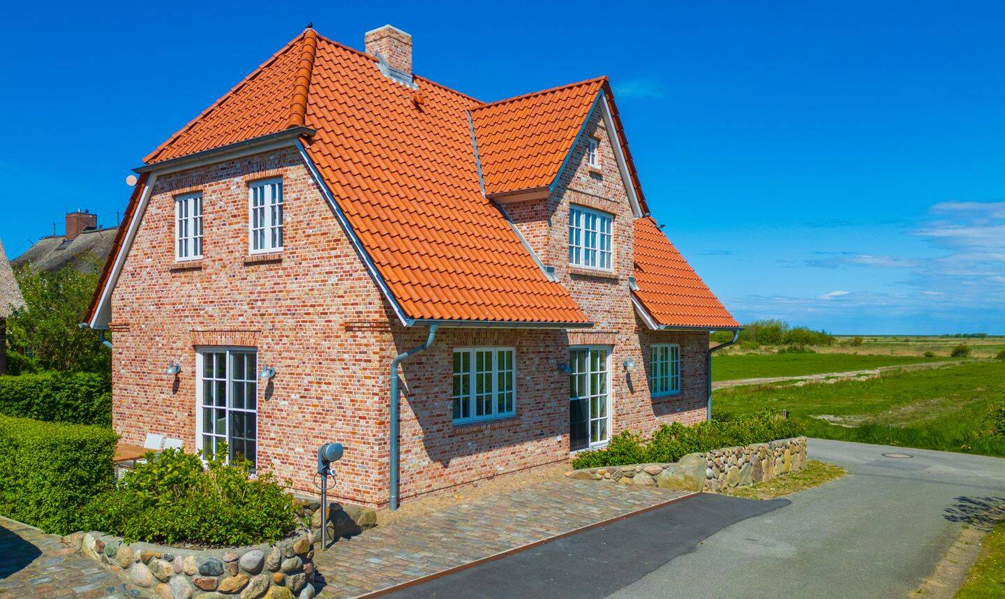 Neuwertiges Ferienhaus mit Marschblick, 25938 Oldsum