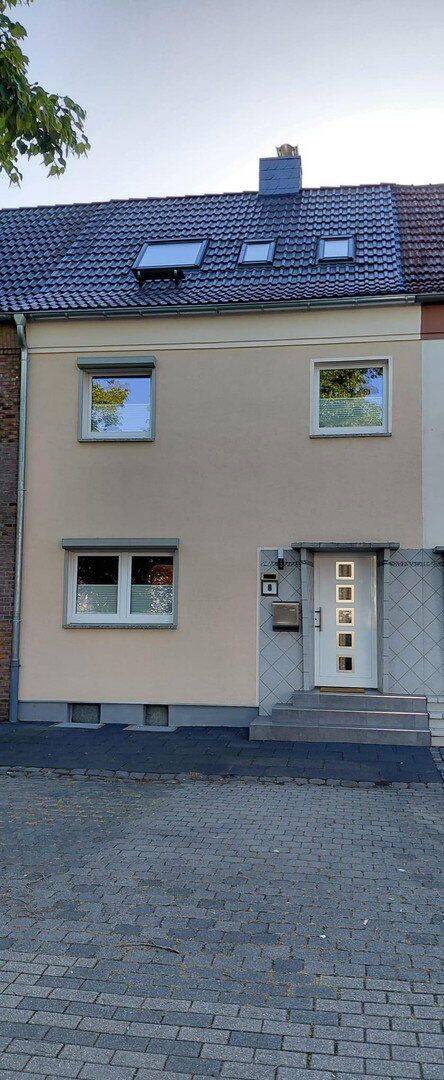 Modernisiertes Reihenmittelhaus für junge Familie, 47443 Moers