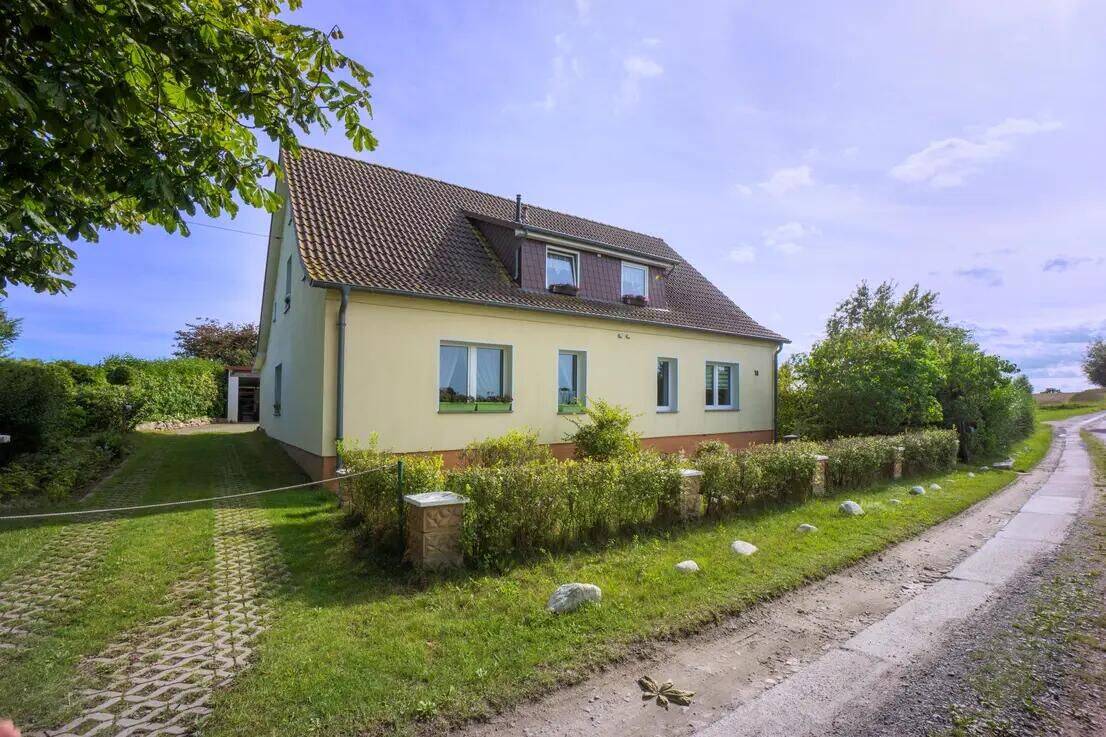 2 Zimmer-EG-Wohnung mit EBK in Neukamp-Puttbus, 18581 Putbus