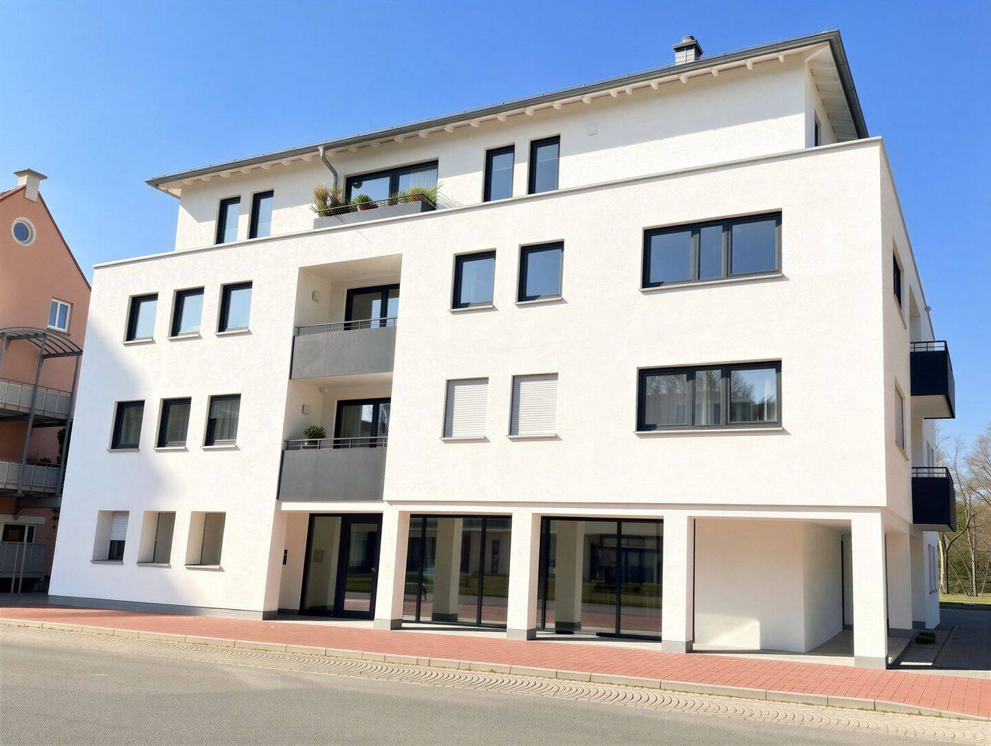 Lichtdurchflutete & Moderne Eigentumswohnung mit 2 Balkone in zentrumsnaher Lage, 86609 Donauwörth