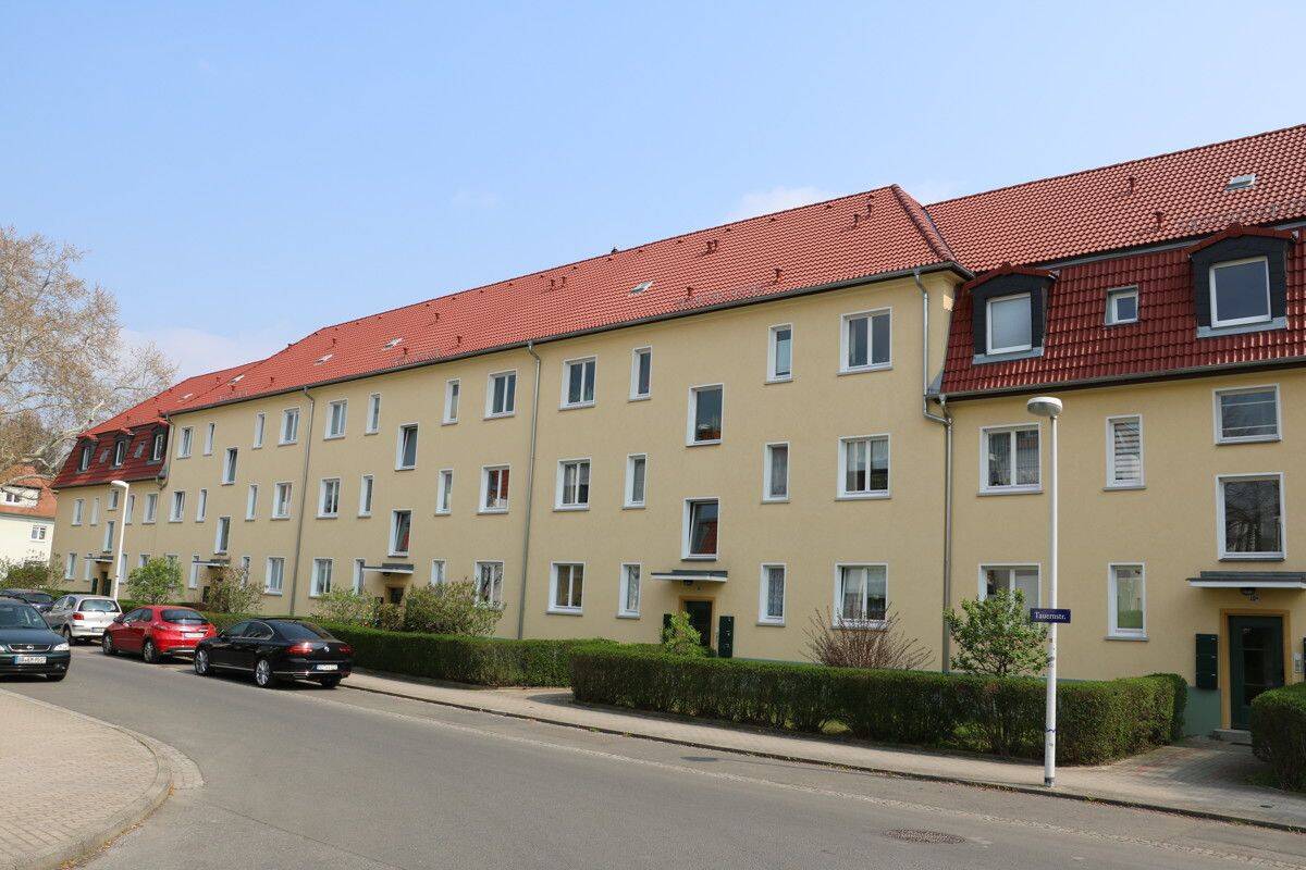 Frisch renovierte 2-Zimmer-Wohnung mit sonnigem Balkon, 1279 Dresden (Blasewitz Laubegast Leuben Seidnitz/Dobritz Tolkewitz/Seidnitz-Nord)