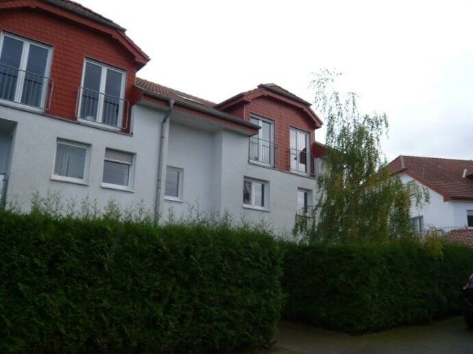 SEHR schöne Dachgeschoss-Wohnung in attraktiver Lage!, 52353 Düren
