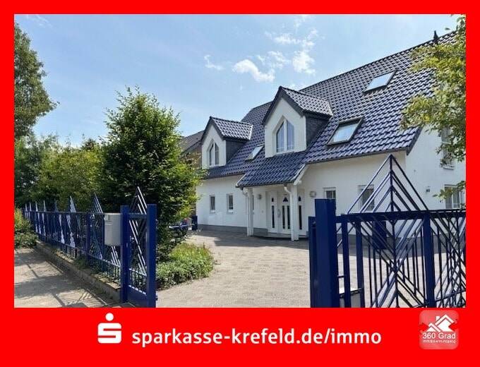 Freistehendes Anwesen mit 2 Garagen, 47906 Kempen