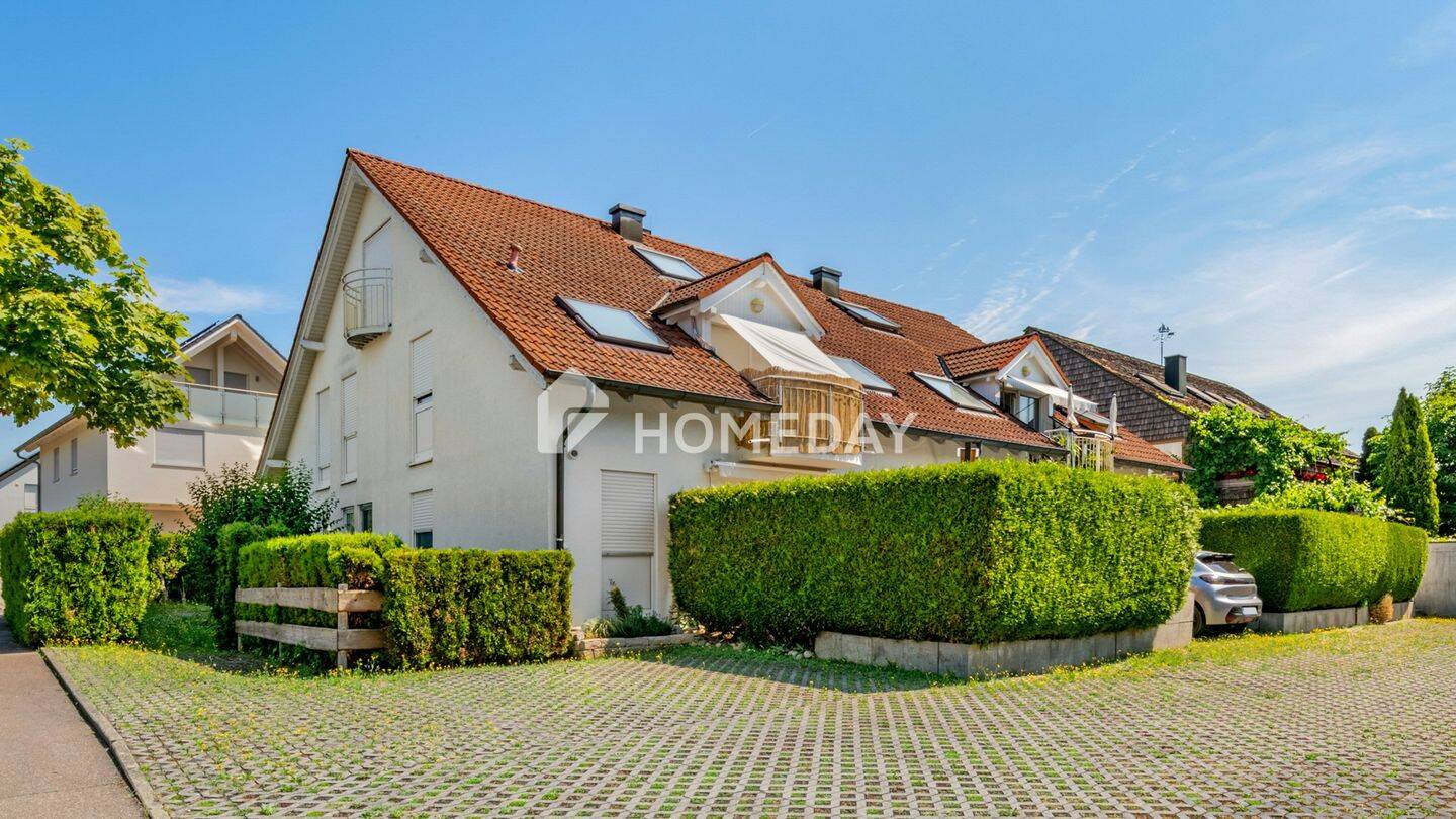 Bezugsfreie Gartenwohnung: 2 Zimmer, große Terrasse, zwei Stellplätze und viel Privatspähre, 72141 Walddorfhäslach