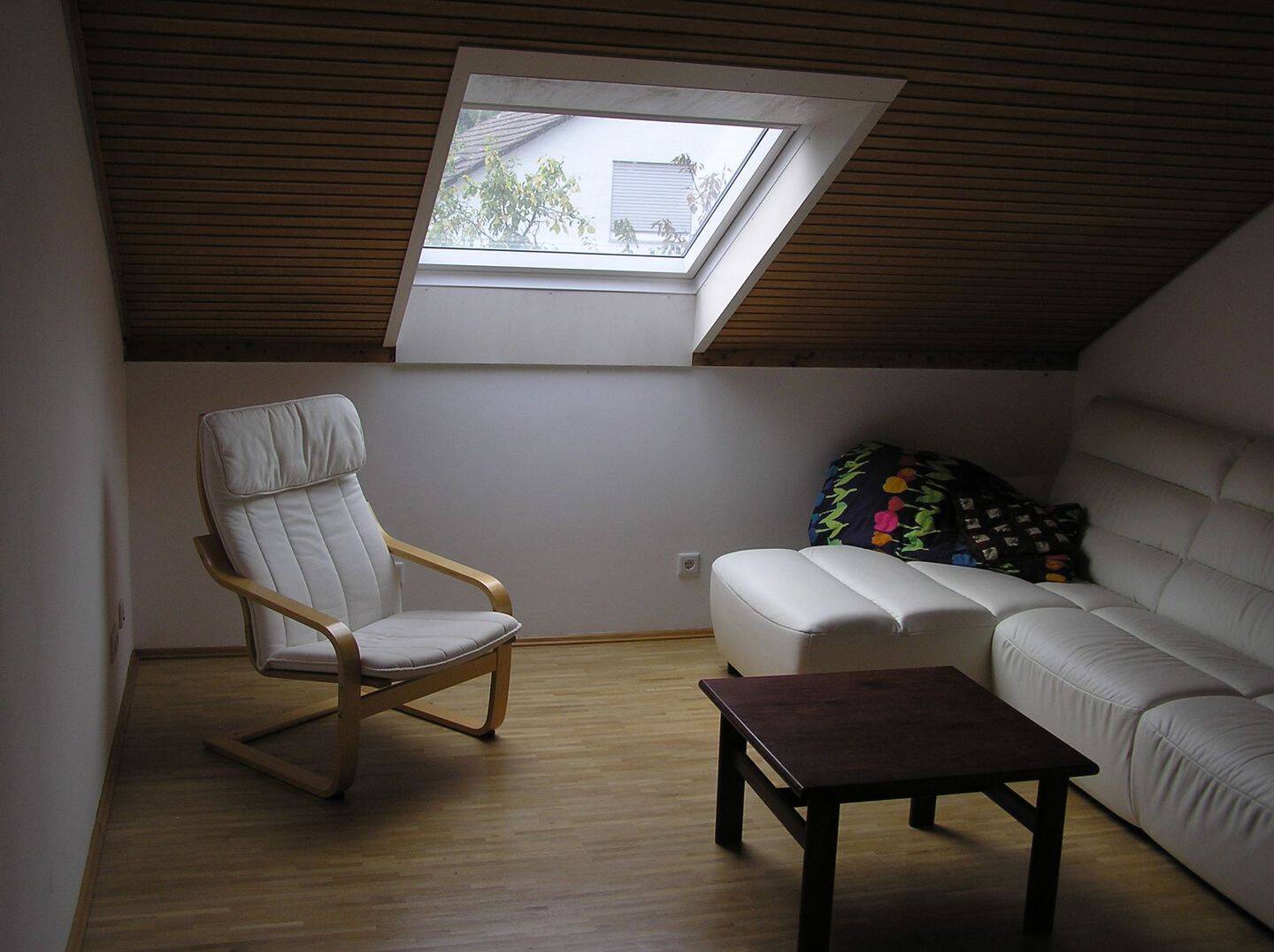 Schöne 3 Zimmer DG-Wohnung, 64297 Darmstadt (Eberstadt)