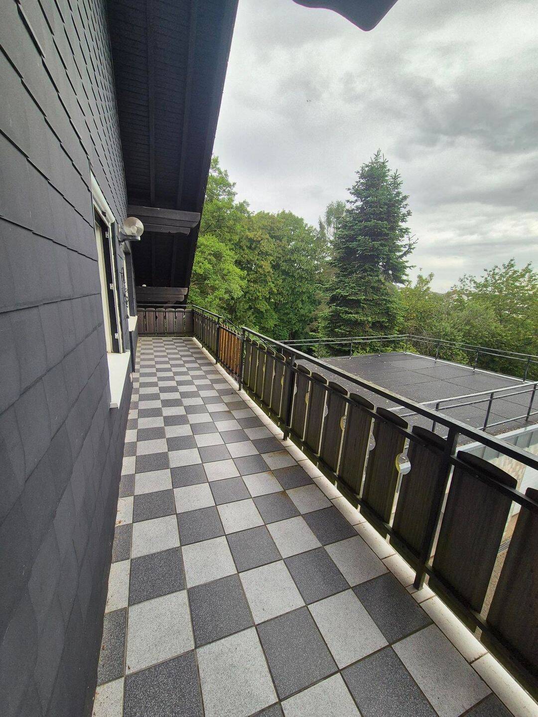 Geräumige 3-Zimmer Wohnung mit Balkon am Waldrand, 63579 Freigericht