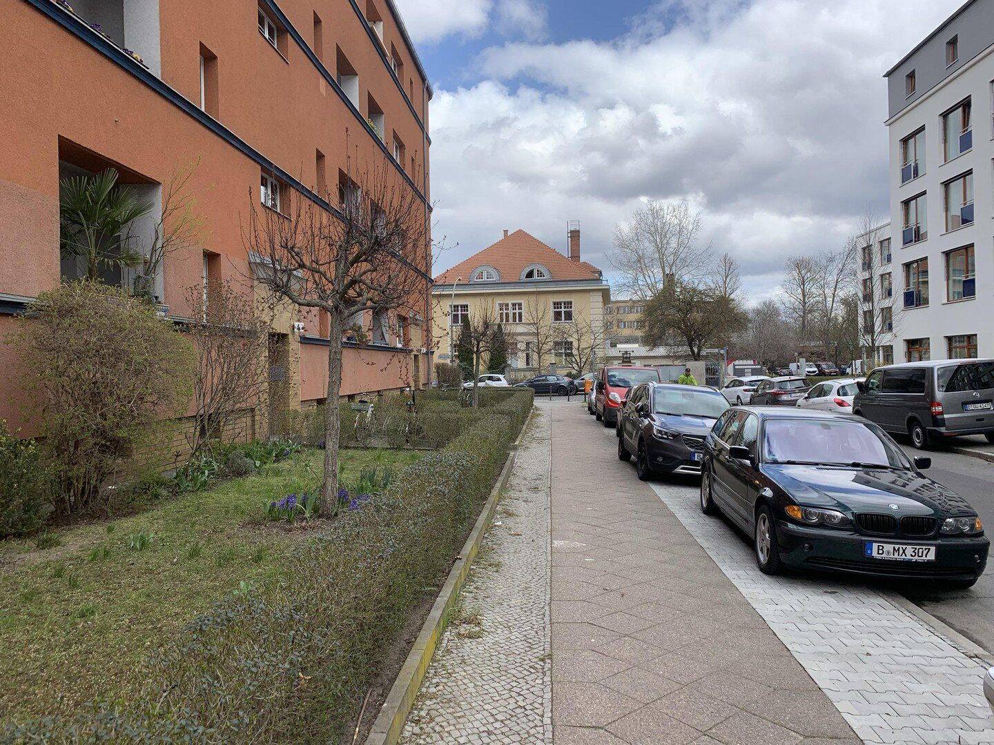 Bezugsfreie Wohnung in Baumschulenweg . Altbau . Provisionsfrei, 12437 Berlin (Treptow-Köpenick)