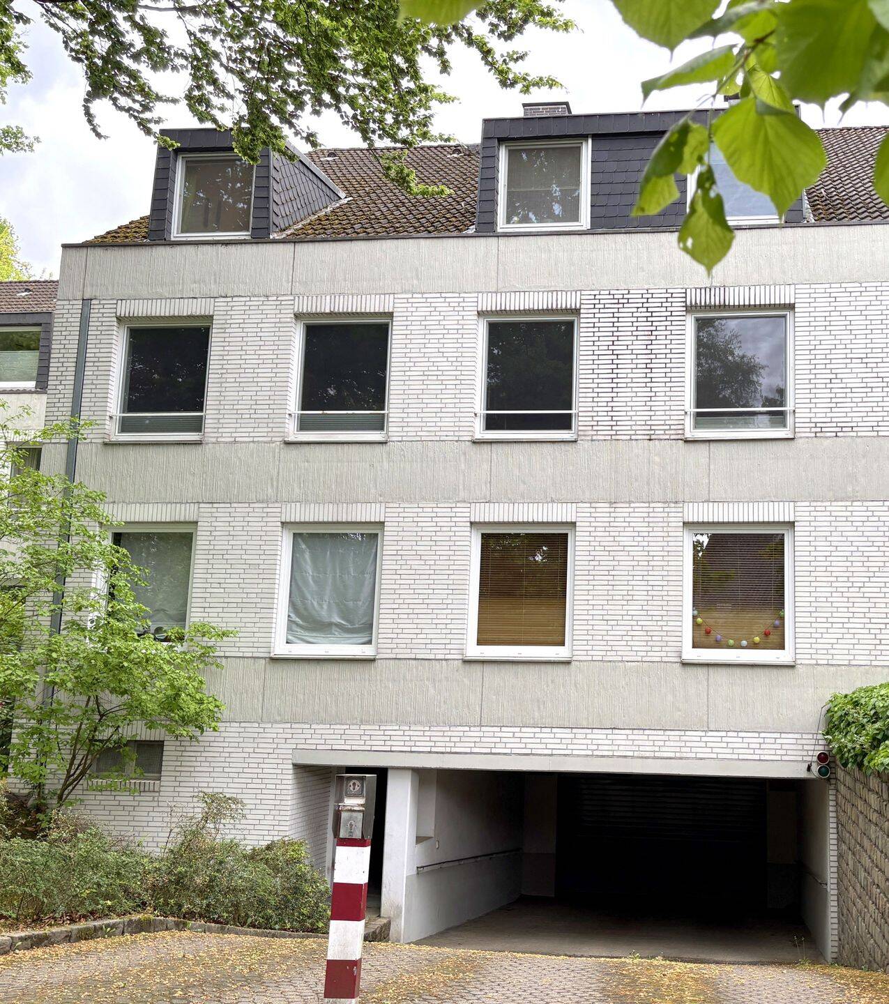 Freie 3-Zi.-ETW mit Loggia & TG-Stellplatz am S-Bahnhof “Klein Flottbek“ zu kaufen!, 22609 Hamburg (Altona Groß Flottbek Nienstedten Osdorf Othmarschen)