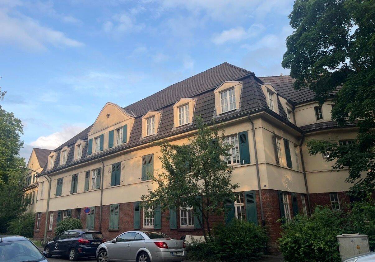 Wohnen in historischer Siedlung, 2-Zimmer Dachgeschosswohnung, 47259 Duisburg (Huckingen Hüttenheim Mündelheim Ungelsheim Wanheim-Angerhausen)