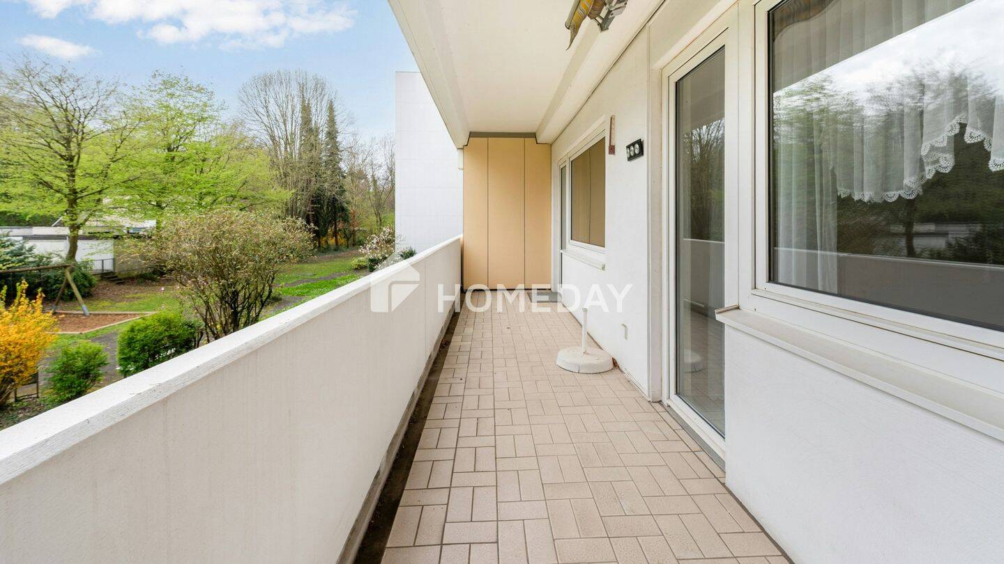 Helle Zwei-Zimmer-Wohnung in Hürth mit Loggia und Grünblick, 50354 Hürth