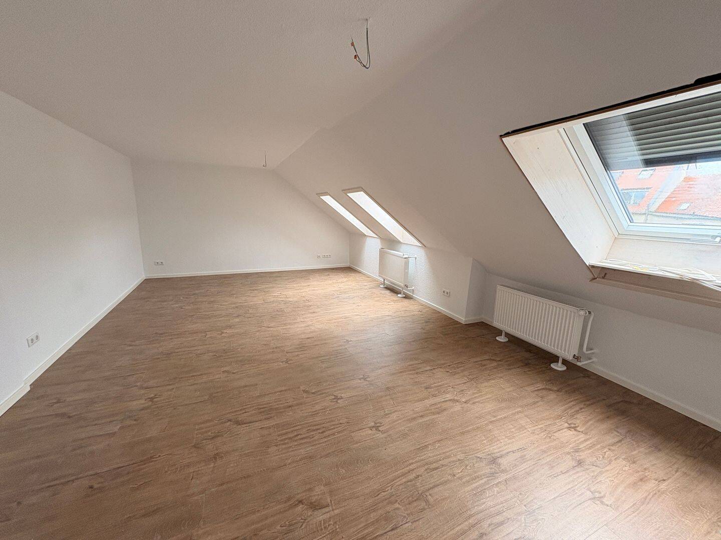 NEU RENOVIERTE 2-Zimmer Wohnung in Gärten h.d. Veste, 90408 Nürnberg (Großreuth h. d. Veste Gärten h. d. Veste Maxfeld Nordbahnhof Sankt Johannis)