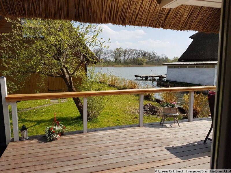 DER SOMMERTRAUM IM LAND DER MECKLENBURGISCHEN SEENPLATTE – REETGEDECKTES HAUS AUF 220m² EIGENGRUND, 17166 Teterow