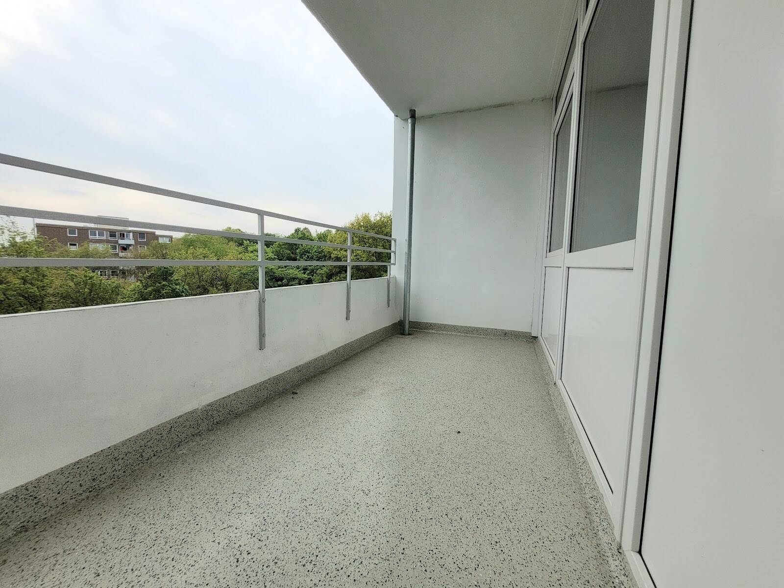 Lichtdurchflutete 3-Zimmer-Wohnung mit Balkon!, 45279 Essen (Freisenbruch Horst)