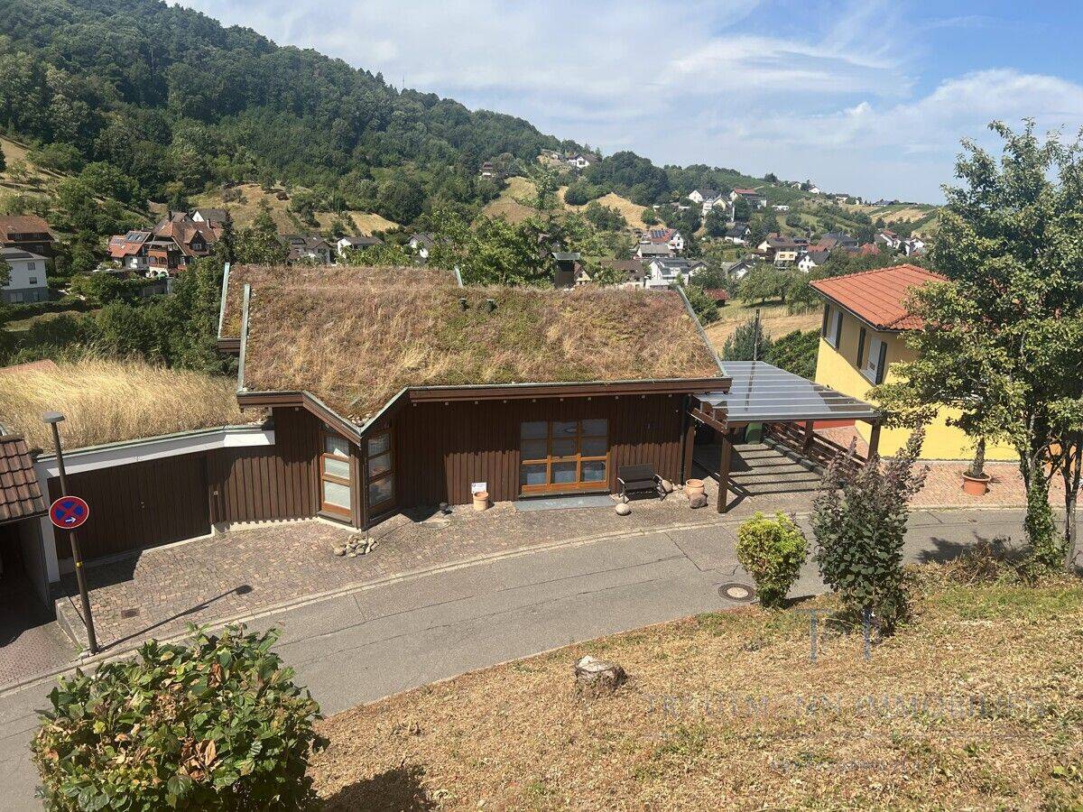Einfamilienhaus im Chalet-Stil mit Panoramablick, 77830 Bühlertal
