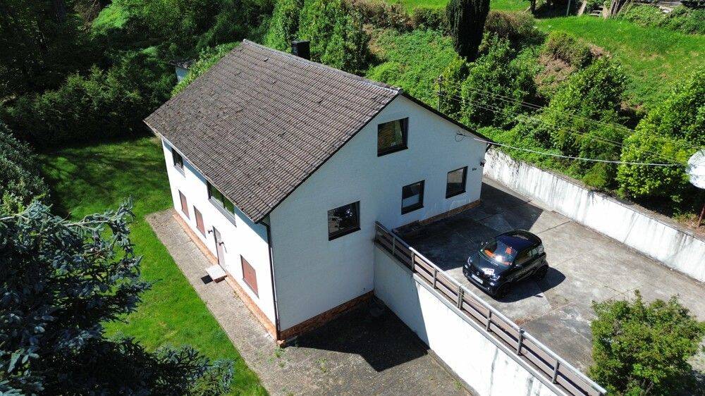 Naturnahes Wohnen – geräumiges Einfamilienhaus mit Traumgrundstück in ruhiger Lage von Pirmasens!, 66955 Pirmasens (Erlenbrunn Innenstadt Niedersimten Ruhbank Winzeln)