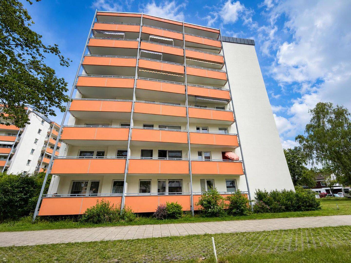 Wohnen ohne Wartezeit – Bezugsfertiges Apartment mit Balkon, 82110 Germering