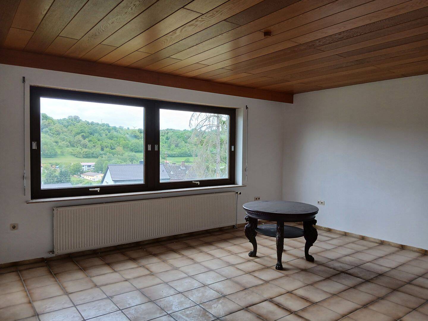 Schöne helle 5 Zimmer Wohnung, 97285 Röttingen