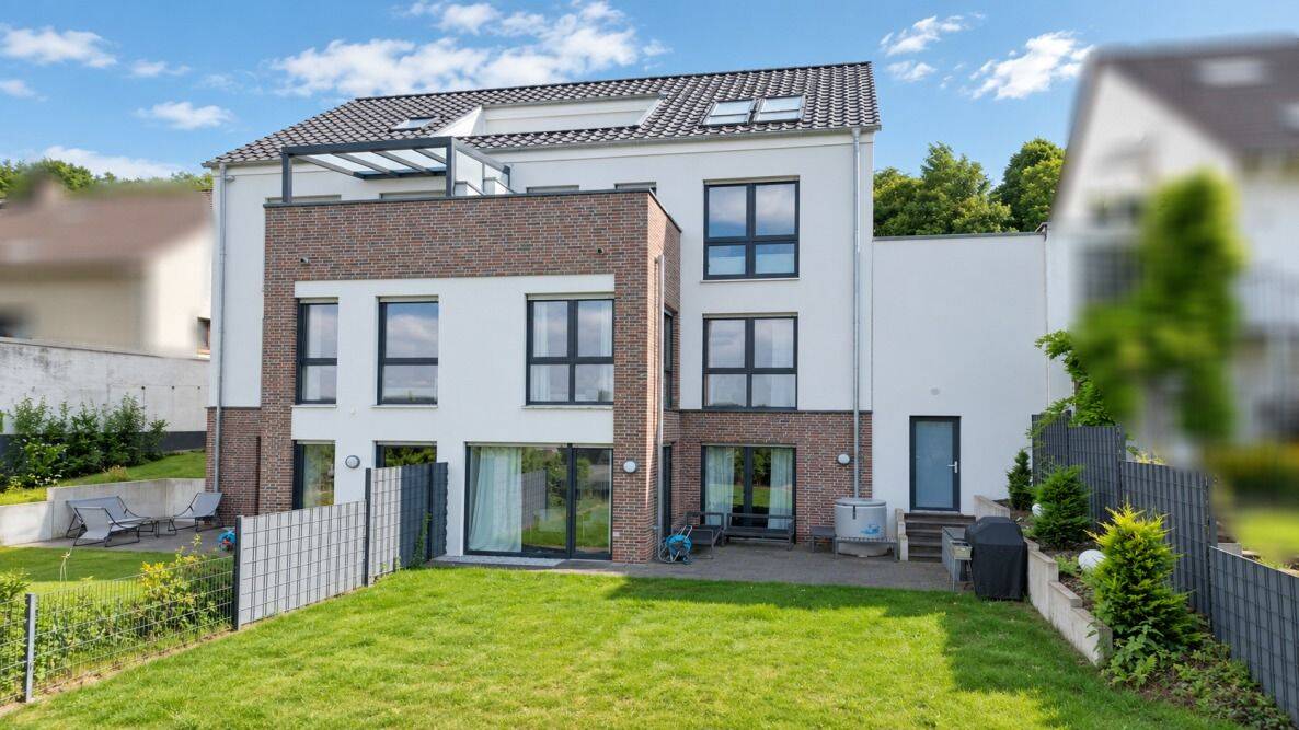 Haus-im-Haus-Gefühl KFW 55: Moderne Garten-Maisonette über zwei Ebenen, 33605 Bielefeld (Sieker Stieghorst)