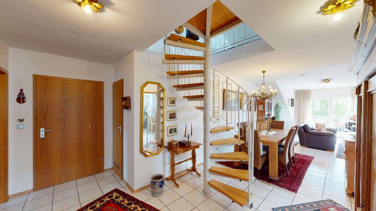 Gepflegte Maisonettewohnung mit Balkon und Doppel-Stellplatz in Durmersheim, 76448 Durmersheim