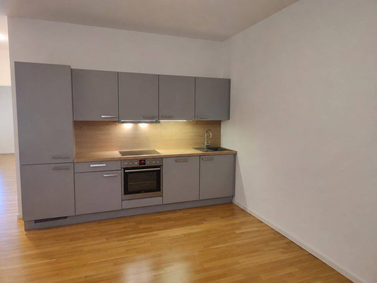 Nachmieter für die 2 Zimmer Wohnung in Mitte, 10557 Berlin (Mitte Hansaviertel Moabit Tiergarten)