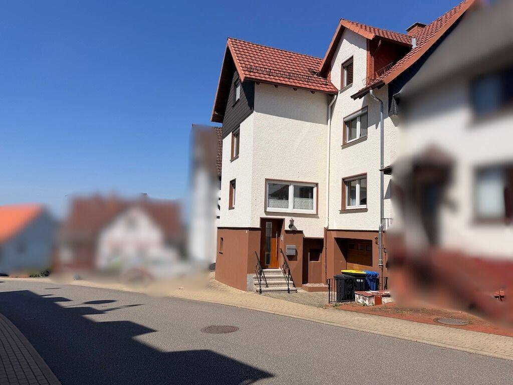 Historisches Fachwerkhaus auf der Stadtmauer , 8 Zimmer im Herzen von Waldeck, 34513 Waldeck