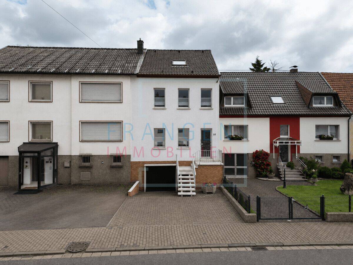Reihenhaus in zentraler Lage, 66793 Saarwellingen