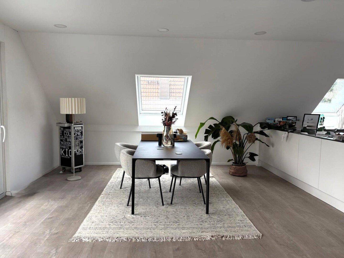 Moderne 4-Zimmer-Dachgeschosswohnung mit Loggia, TG-Stellplatz & Wallbox – Energieklasse A+, 63128 Dietzenbach
