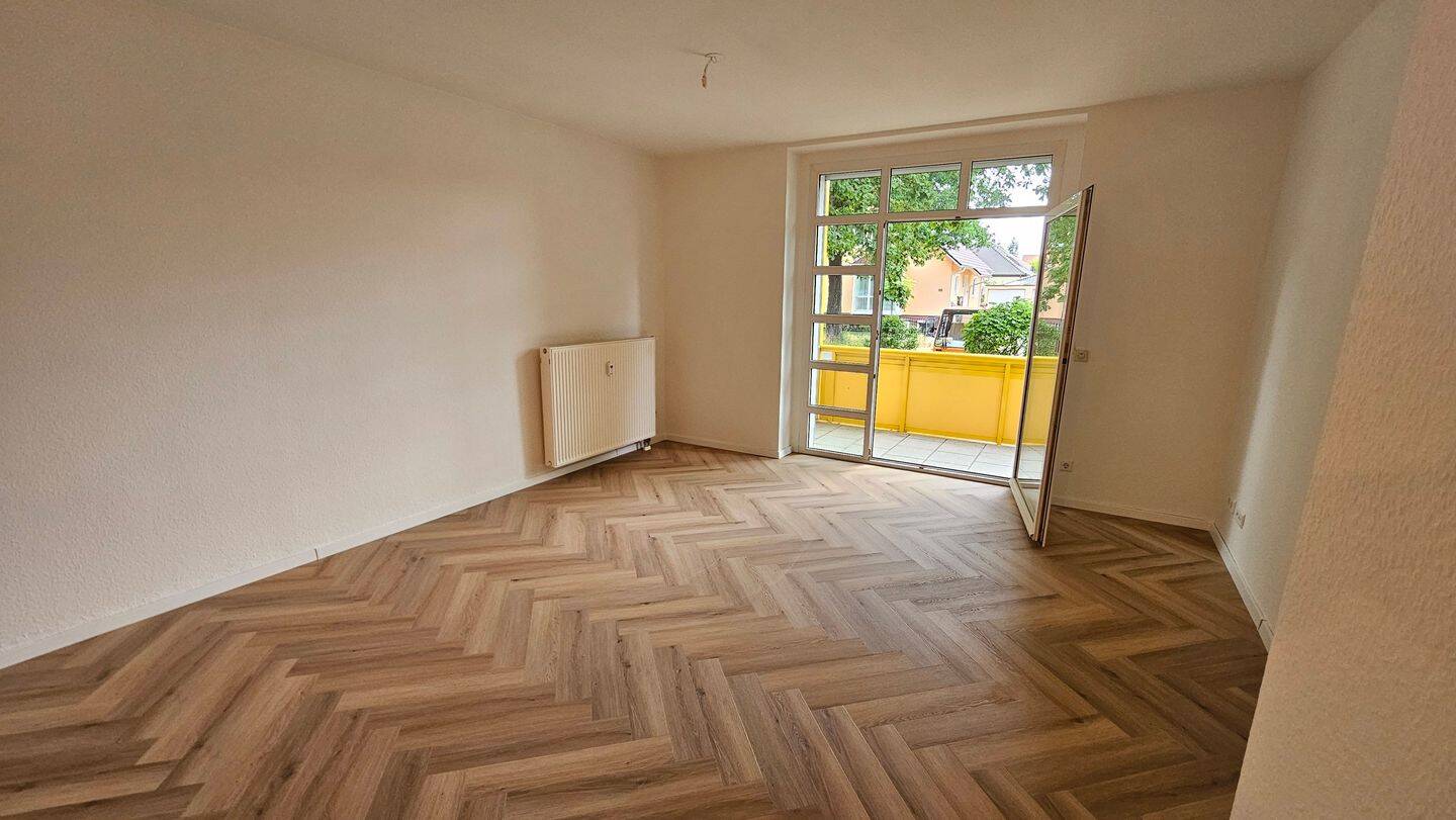 Dessau-Kochstedt: helle 2-Raum-Whg, 58m2, Balkon, Stlplatz, 6847 Dessau-Roßlau