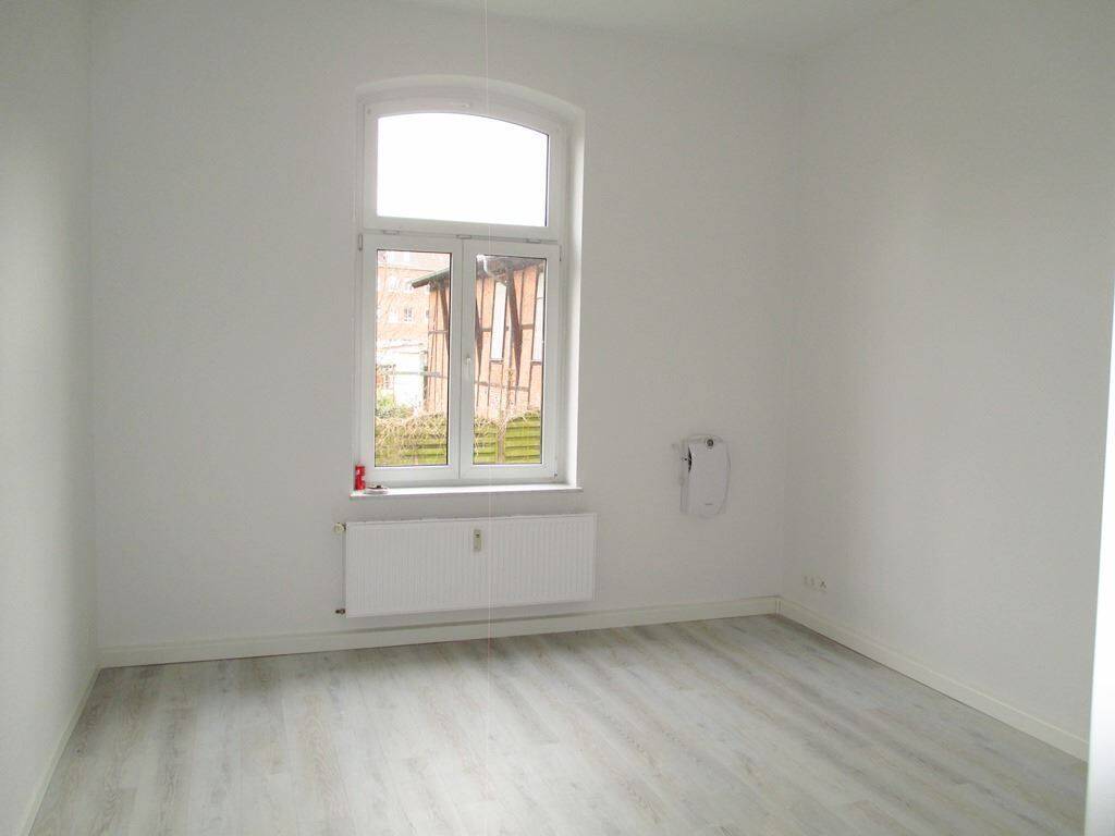 Hereinspaziert…..! Sanierte Wohnung in zentraler Lage zu vermieten!, 18273 Güstrow
