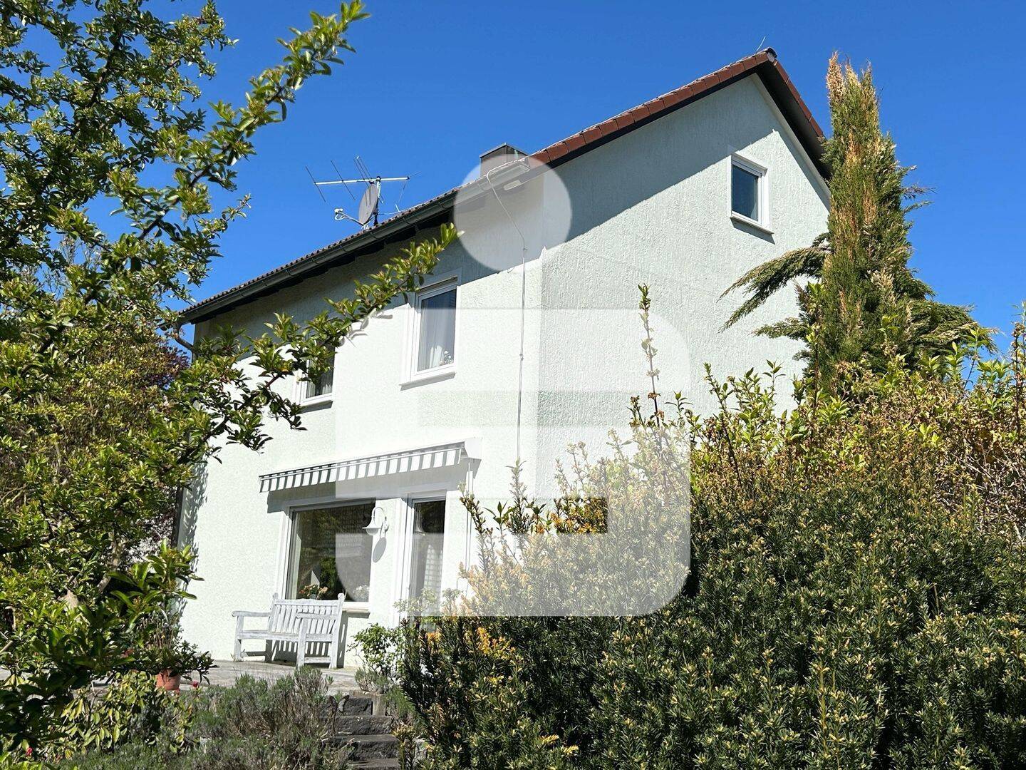 Einfamilienhaus in Neunkirchen am Brand…Überzeugende Wohnlage, 91077 Neunkirchen a. Brand