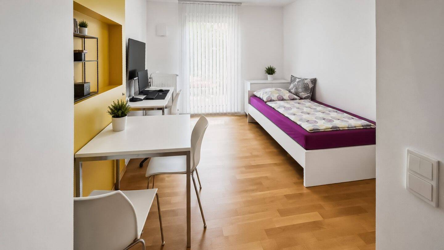 Gepflegtes Apartment in urbaner Lage mit Stellplatz, 81541 München (Au-Haidhausen Obergiesing Ramersdorf-Perlach)