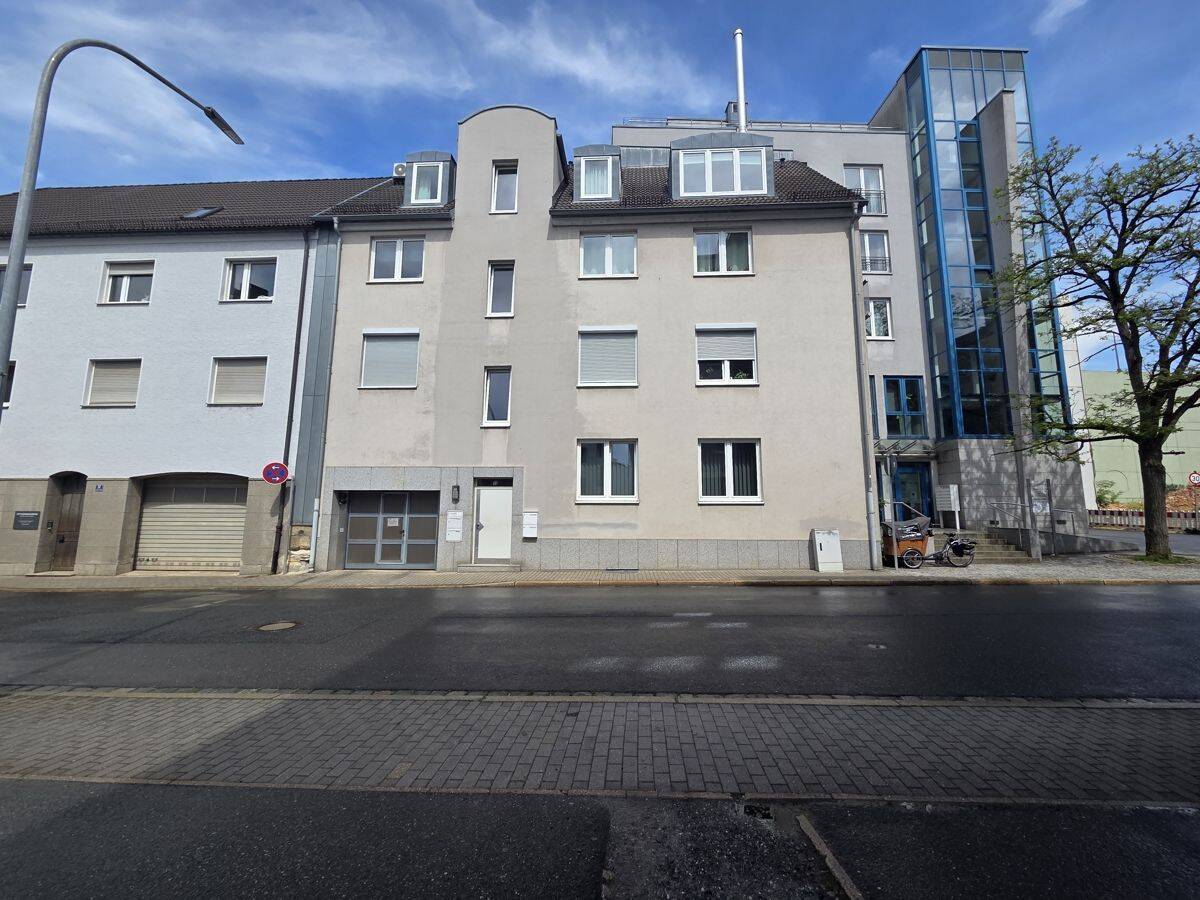 Modern und Charmant – 2-Zimmer-Apartment mit TG-Stellplatz direkt im Zentrum Weidens, 92637 Weiden i.d. OPf. (Weiden)