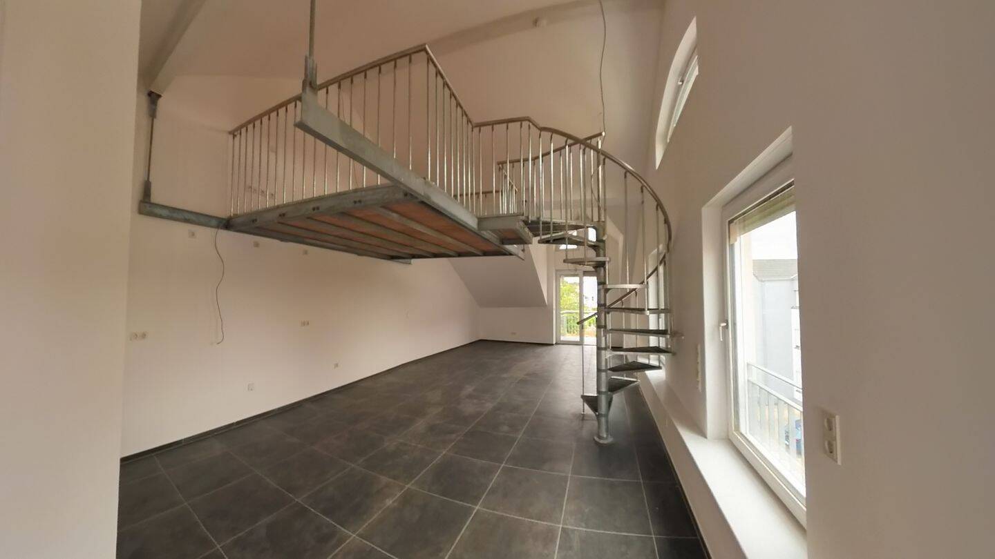 Neubau Penthouse mit Moselblick inkl. Galerie & Balkon, 66706 Perl