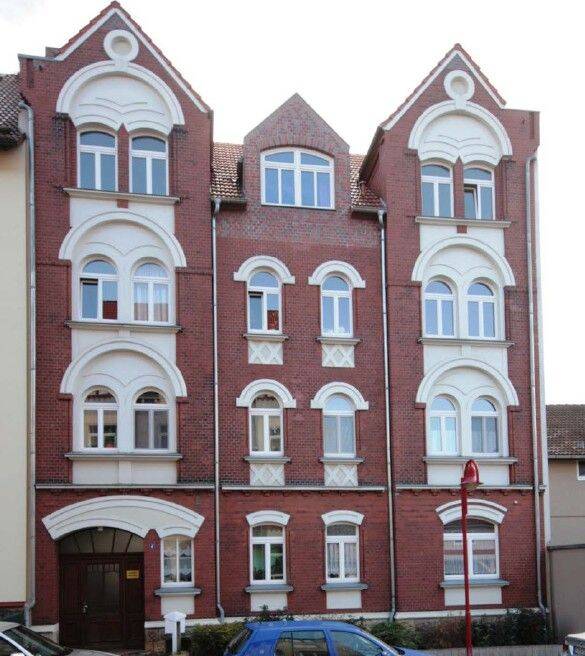 Schöne Hochpaterre-Wohnung mit Einbauküche und Balkon, 99867 Gotha