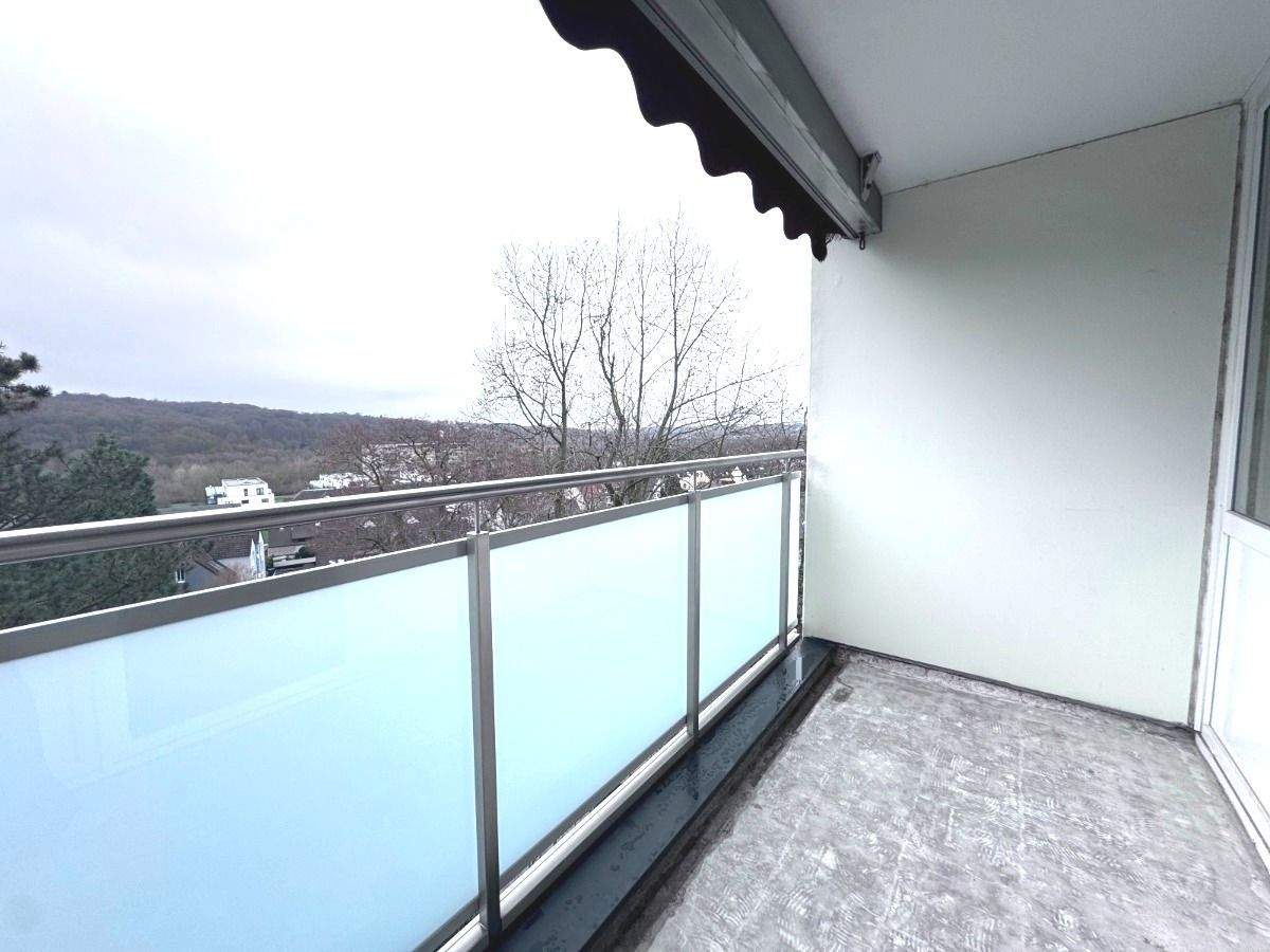 Helle 4,5-Zimmer ETW  93?m² in Überruhr 2x Relax- Balkon mit schönem Ausblick, Aufzug und Tiefgarage, 45277 Essen (Überruhr-Hinsel Überruhr-Holthausen)
