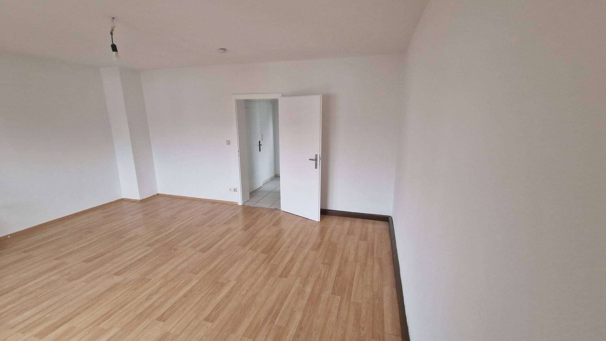 Helle 1 Zimmer Wohnung in Rastatt zu vermieten, 76437 Rastatt