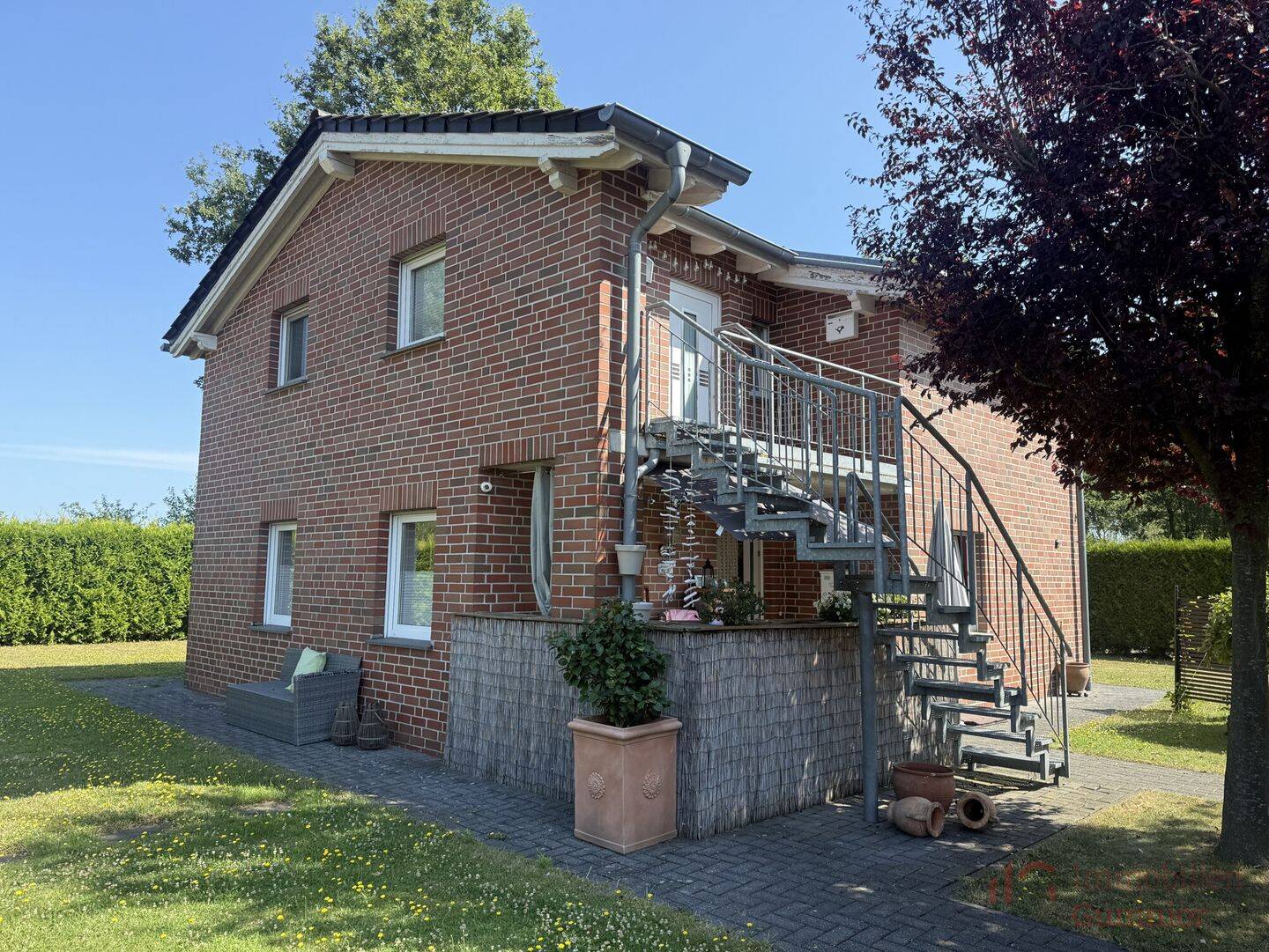IMMOBILIEN GUMNIOR präsentiert: idyllisches Ferienhaus mit zwei separaten Wohneinheiten am Hengemühlensee, 48499 Salzbergen