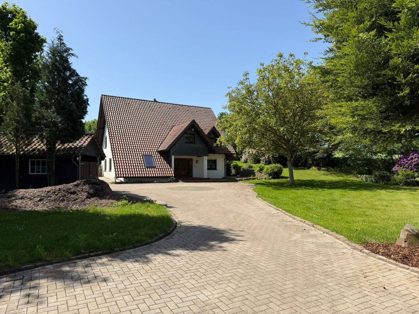 Wohnhaus mit Gewerbeeinheit und Lagerhalle in Hasbergen zu verkaufen, 49205 Hasbergen