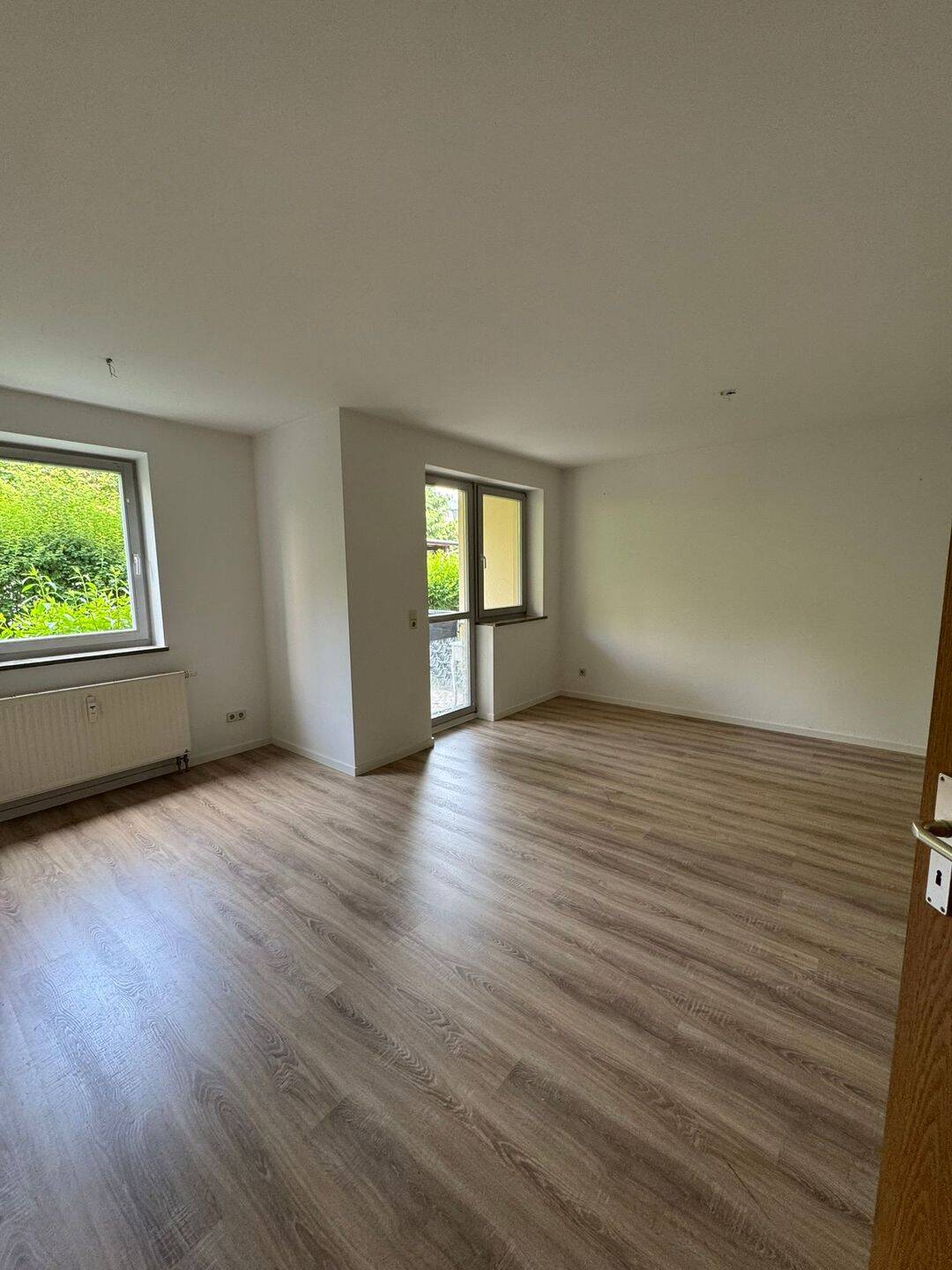 3-Raumwohnung im Erdgeschoss mit Balkon – Küche vorhanden – Stellplatz inklusive, 8468 Reichenbach im Vogtland