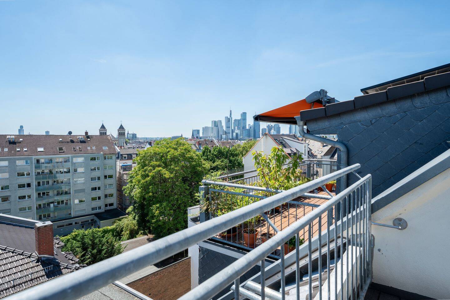 Maisonettewohnung mit Skylineblick in bester Nordendlage!, 60318 Frankfurt am Main (Innenstadt Nordend-Ost Nordend-West)