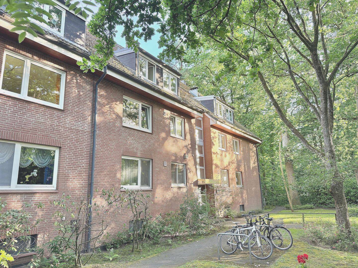 Grosszügige Erdgeschosswohnung in Rissen, 22559 Hamburg (Altona Rissen)