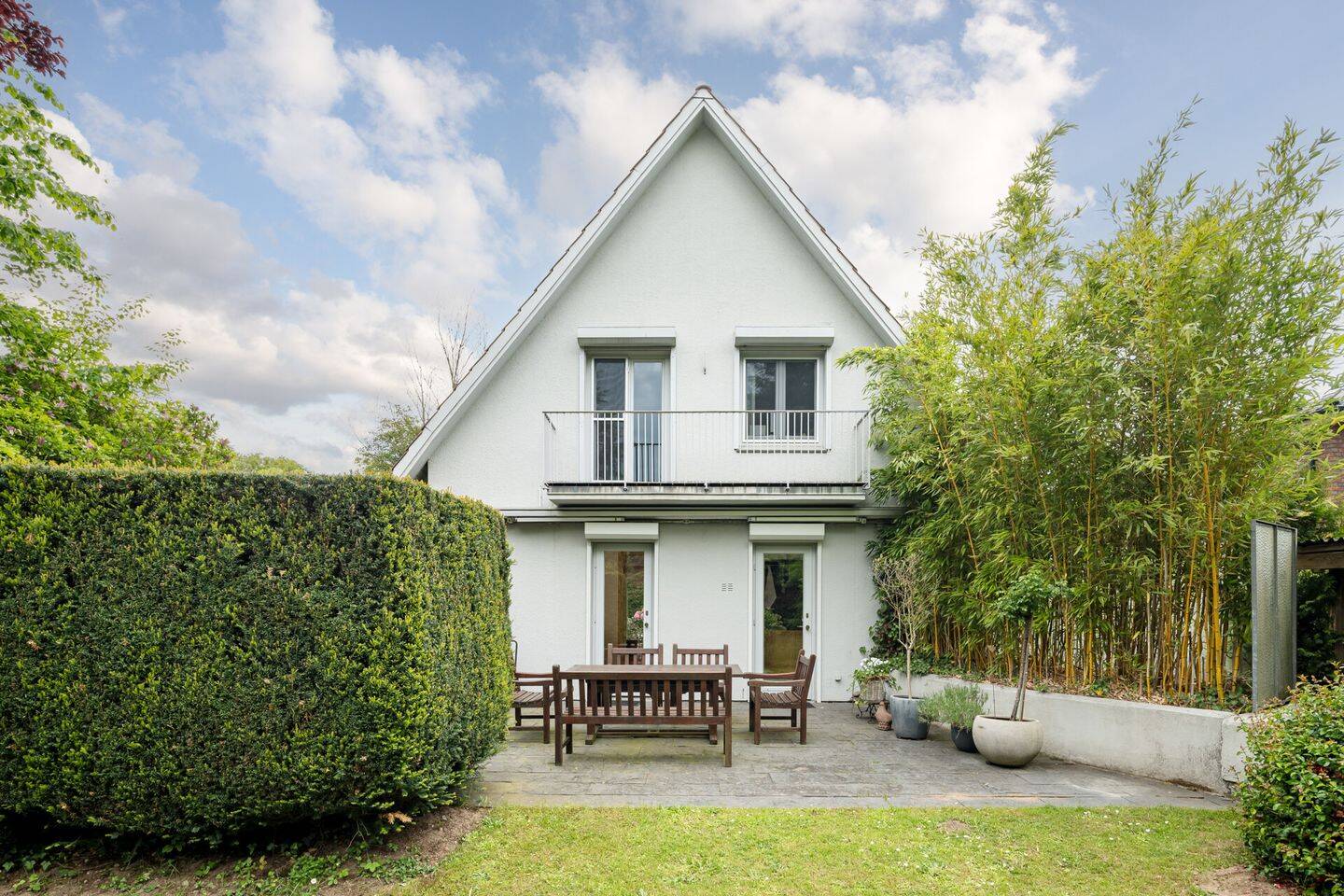Familienparadies: 5-Zimmer-Einfamilienhaus in Volksdorfer Lieblingslage!, 22359 Hamburg (Wandsbek Bergstedt Rahlstedt Volksdorf)