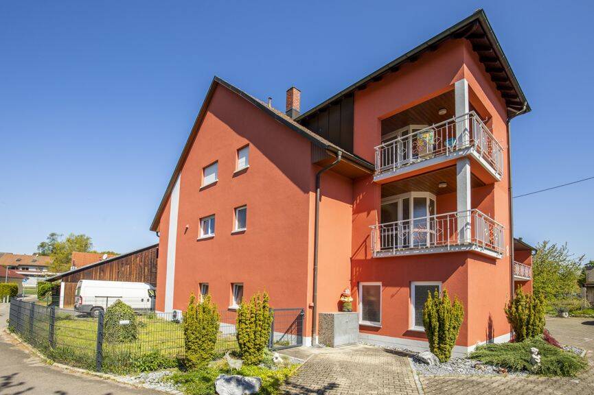 Teilmodernisiertes Wohn- und Geschäftshaus mit genehmigter Gastronomienutzung und Entwicklungspotenzial, 79725 Laufenburg (Baden)