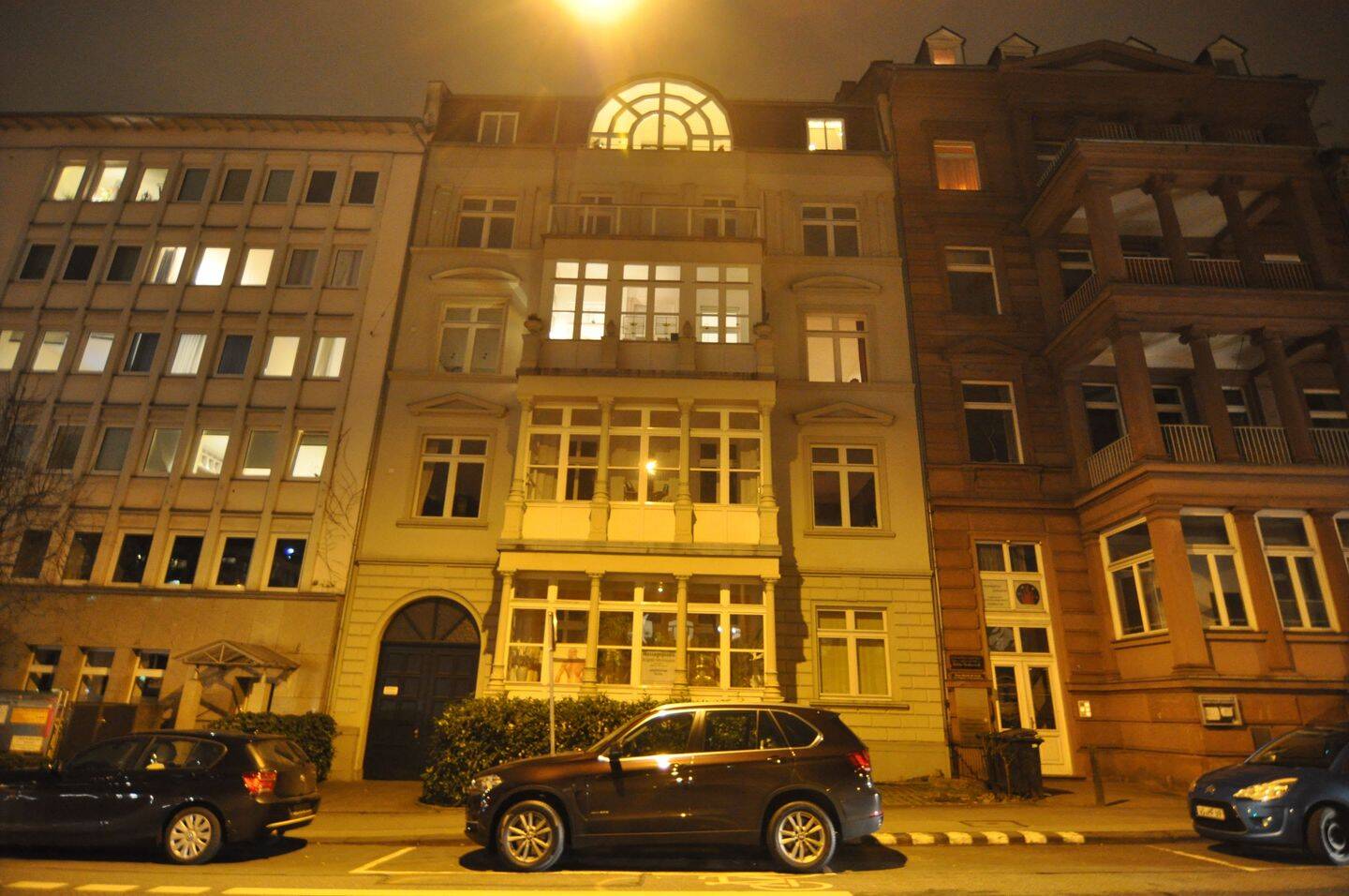 Schicke, individuelle 2,5-3 Zi. Whg. in begehrter City-Lage mit Balkon, 65185 Wiesbaden (Wiesbaden)