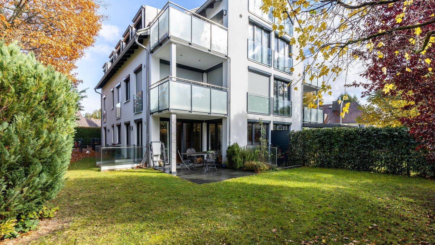 Tolle Maisonettewohnung mit eigenem Garten, 81477 München (Thalk. Obersendl.-Forsten-Fürstenr.-Solln)